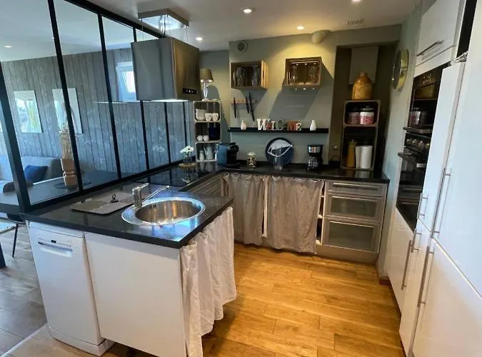 Mizar, Joli Appt Renove Avec Parking Et Balcon דירה *