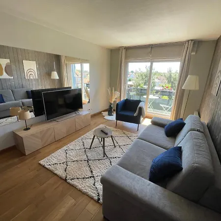 Mizar, Joli Appt Renove Avec Parking Et Balcon 아파트 *