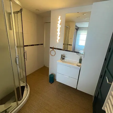 아파트 Mizar, Joli Appt Renove Avec Parking Et Balcon
